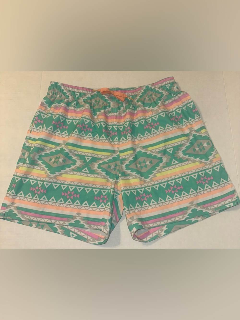 Chubbies Aztec Print Swim Trunks Lined Mens Large 5.5” Inseam